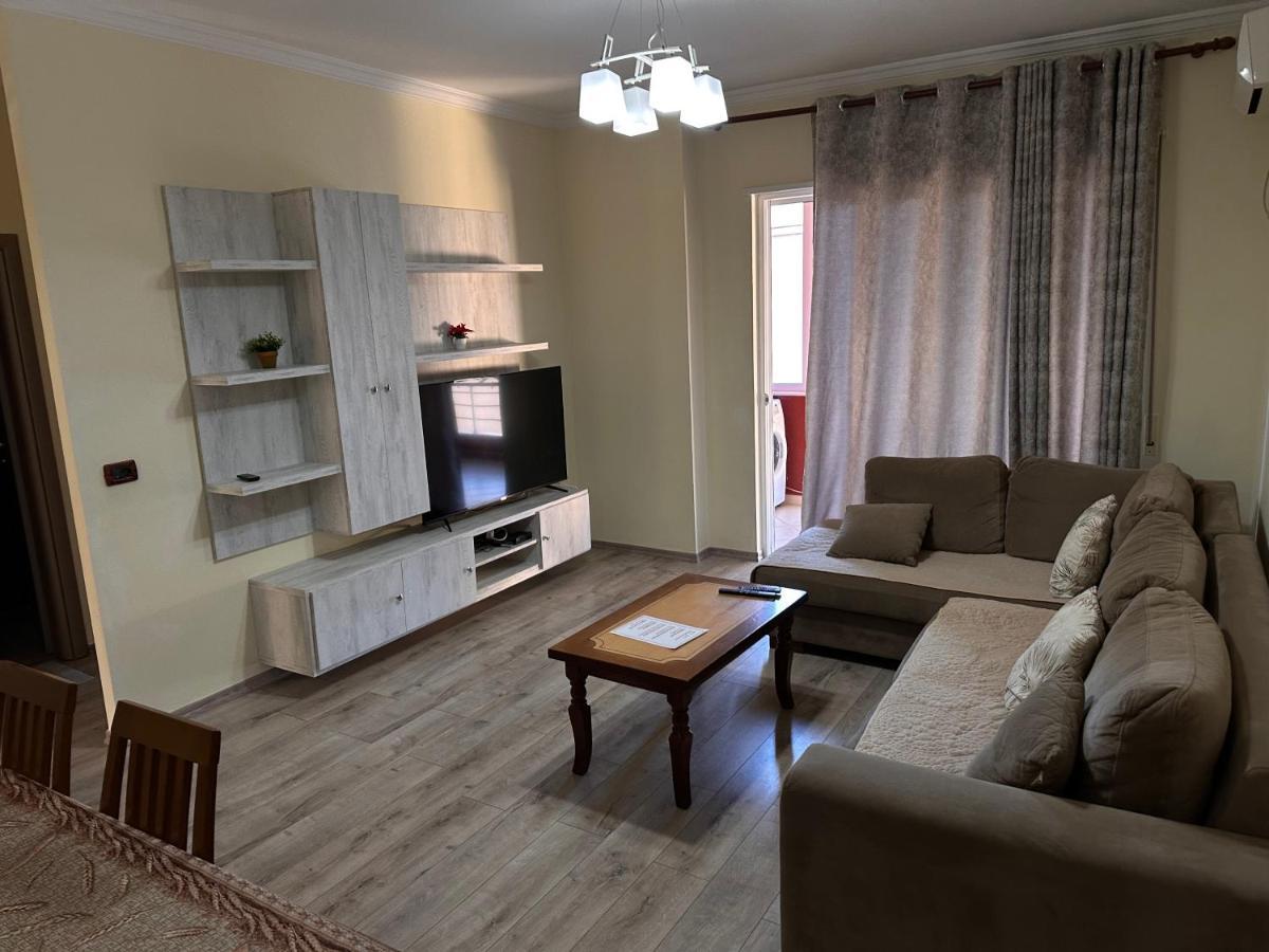 Family Apartments Sarandë Eksteriør billede