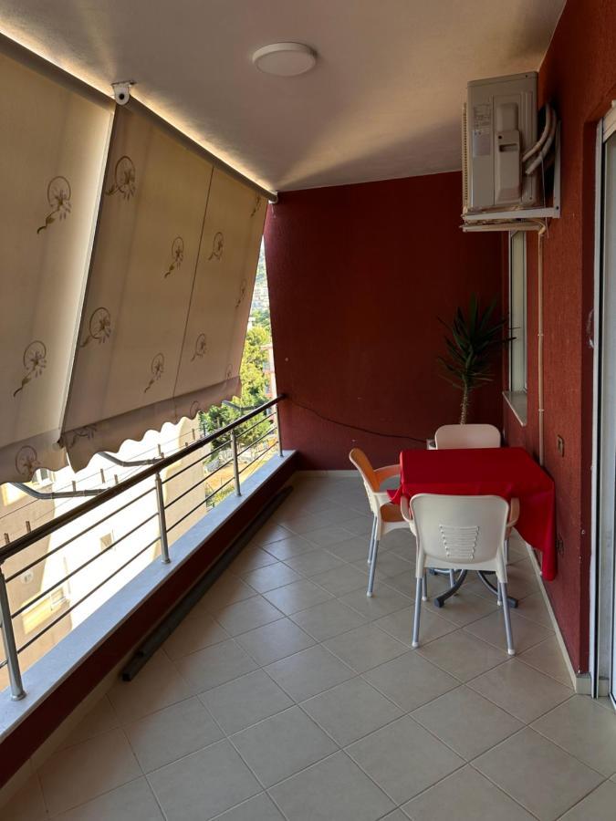 Family Apartments Sarandë Eksteriør billede